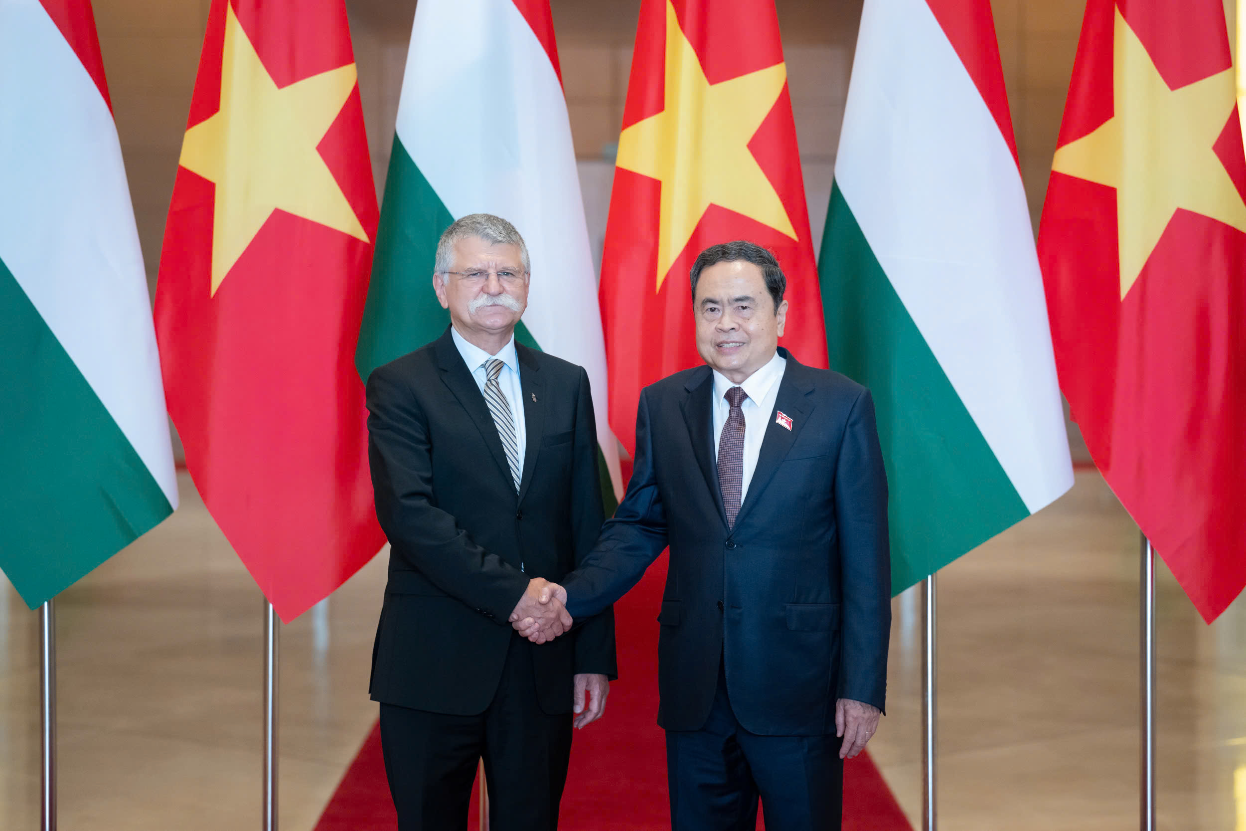 Làm sâu sắc hơn quan hệ Việt Nam - Hungary trên tất cả các lĩnh vực trong đó có hợp tác nghị viện