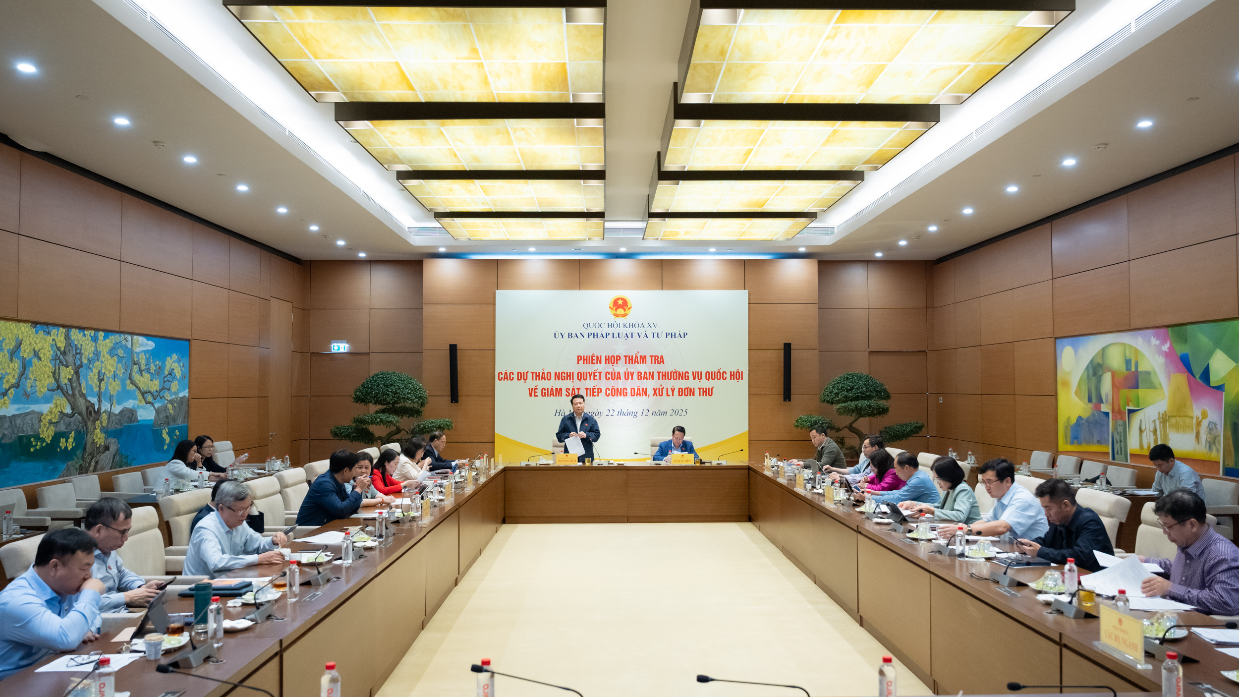 Thường trực Ủy ban Pháp luật và Tư pháp thẩm tra dự thảo Nghị quyết của UBTVQH về tiếp công dân, xử lý đơn thư