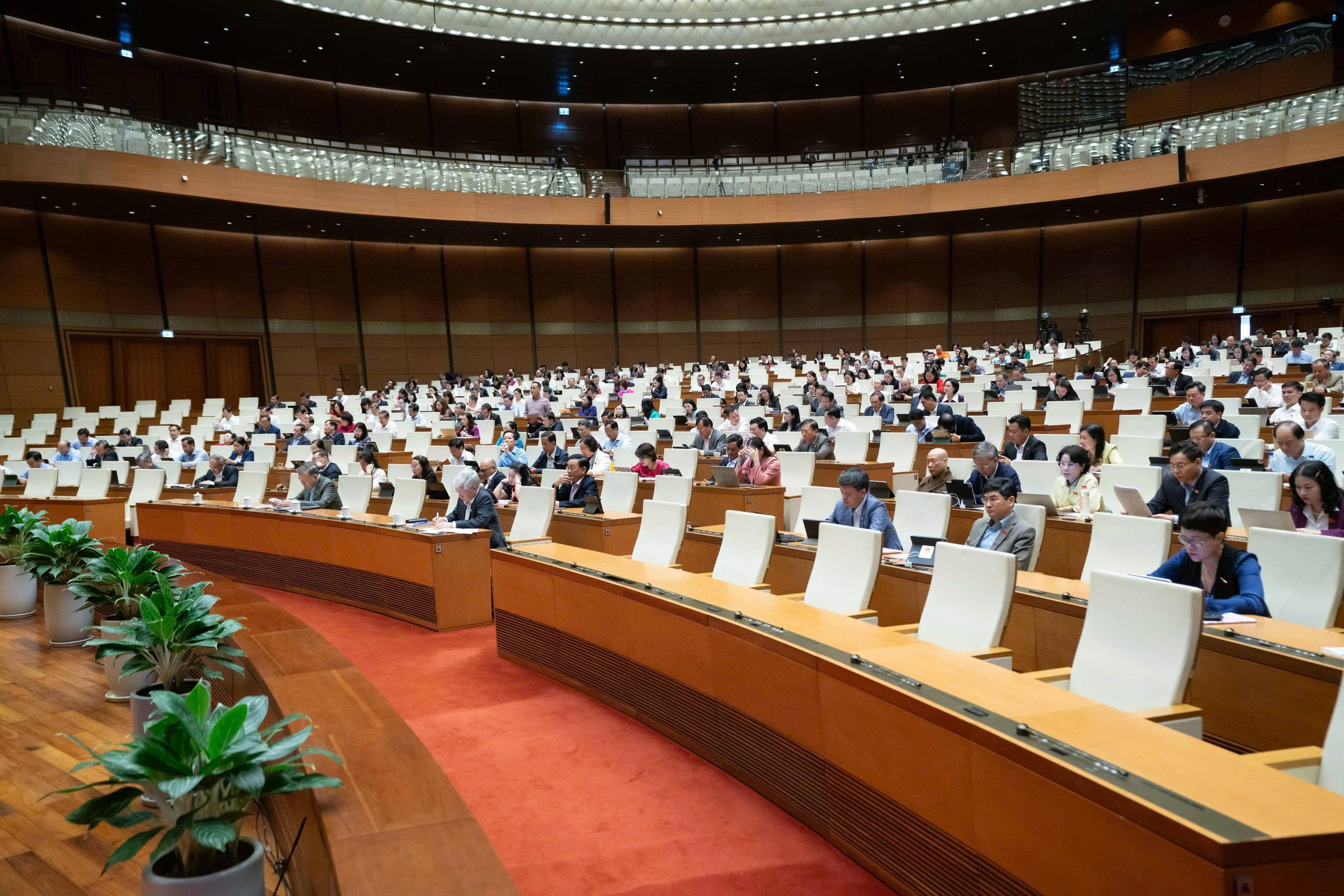 Kiến nghị đột phá chính sách y tế: Hướng tới bảo hiểm toàn dân, giảm gánh nặng bệnh hiểm nghèo