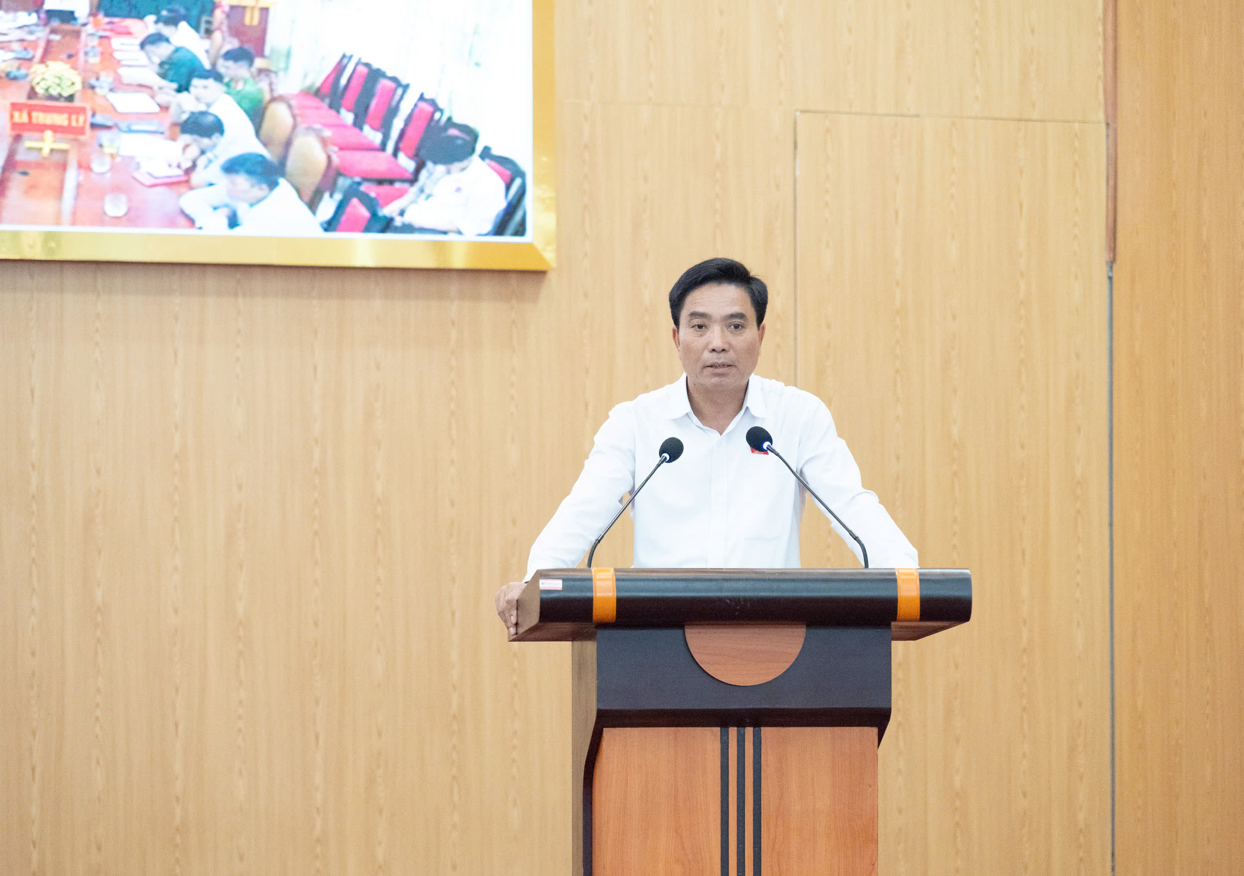 Phó Chủ tịch Quốc hội, Thượng tướng Nguyễn Doãn Anh tiếp xúc cử tri tại xã Hồi Xuân, tỉnh Thanh Hóa