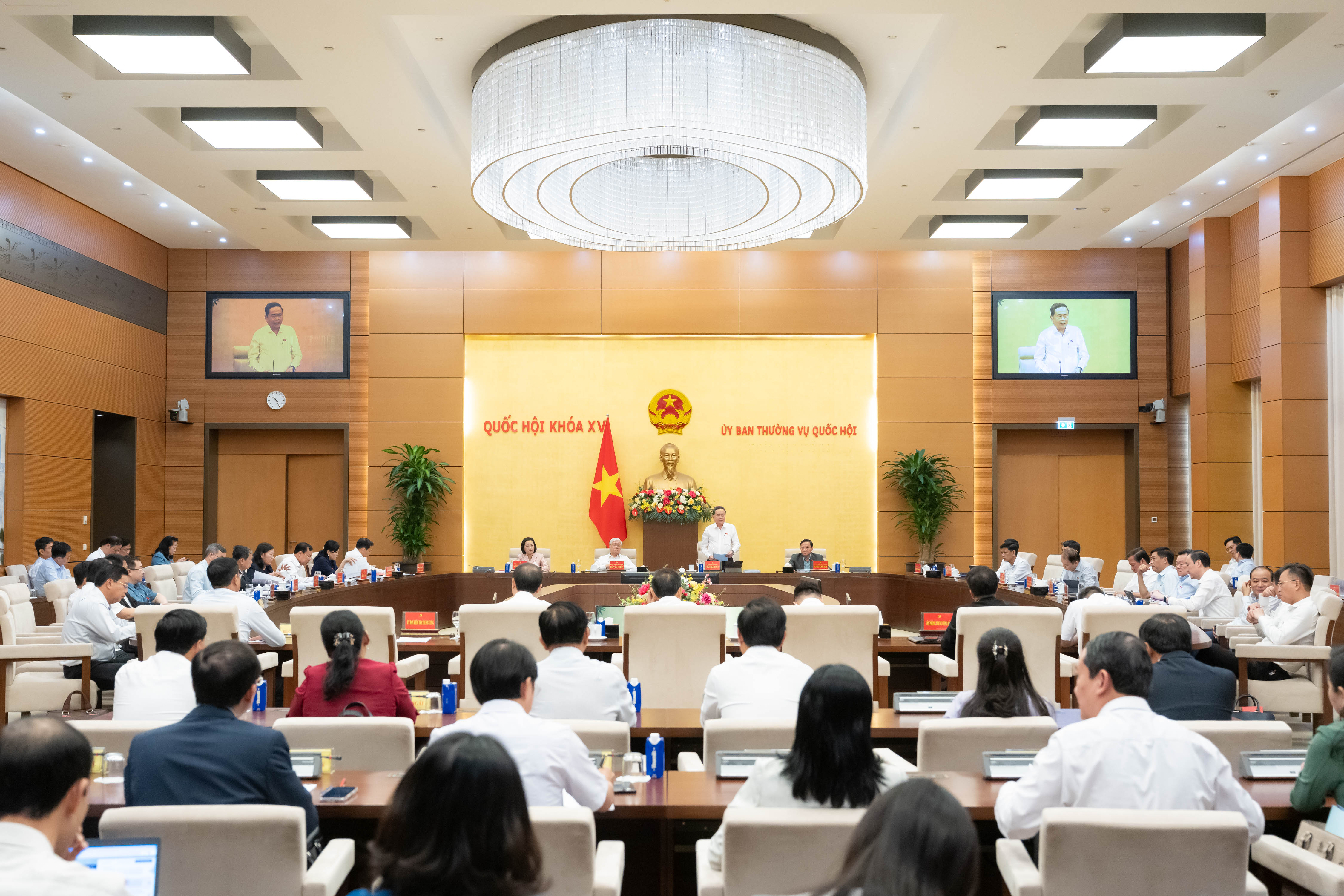 Chủ tịch Quốc hội Trần Thanh Mẫn: Tổ chức thành công Kỳ họp thứ Nhất, tạo khí thế mới, niềm tin mới cho nhiệm kỳ mới