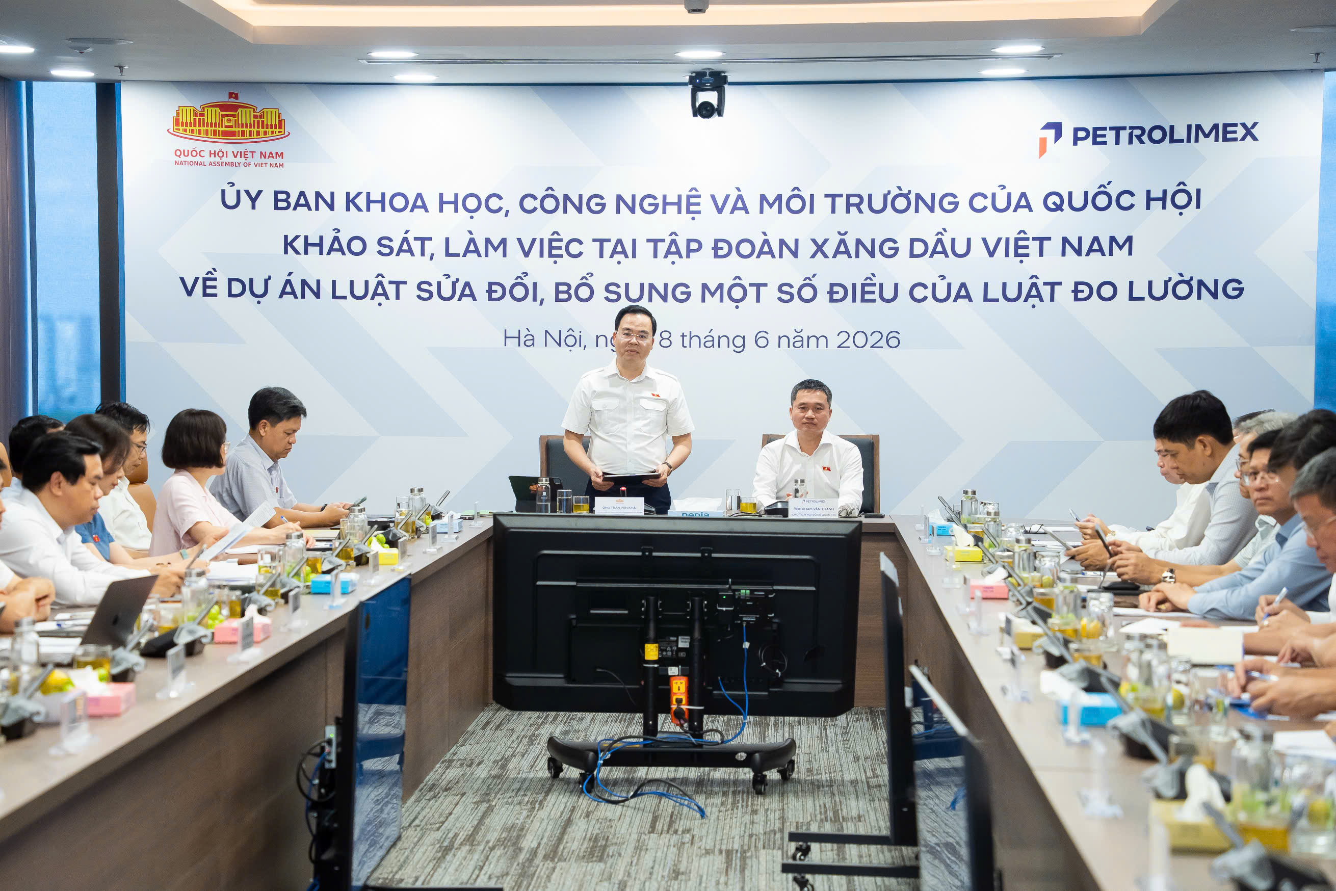 Ủy ban Khoa học, Công nghệ và Môi trường làm việc với Petrolimex về sửa đổi Luật Đo lường