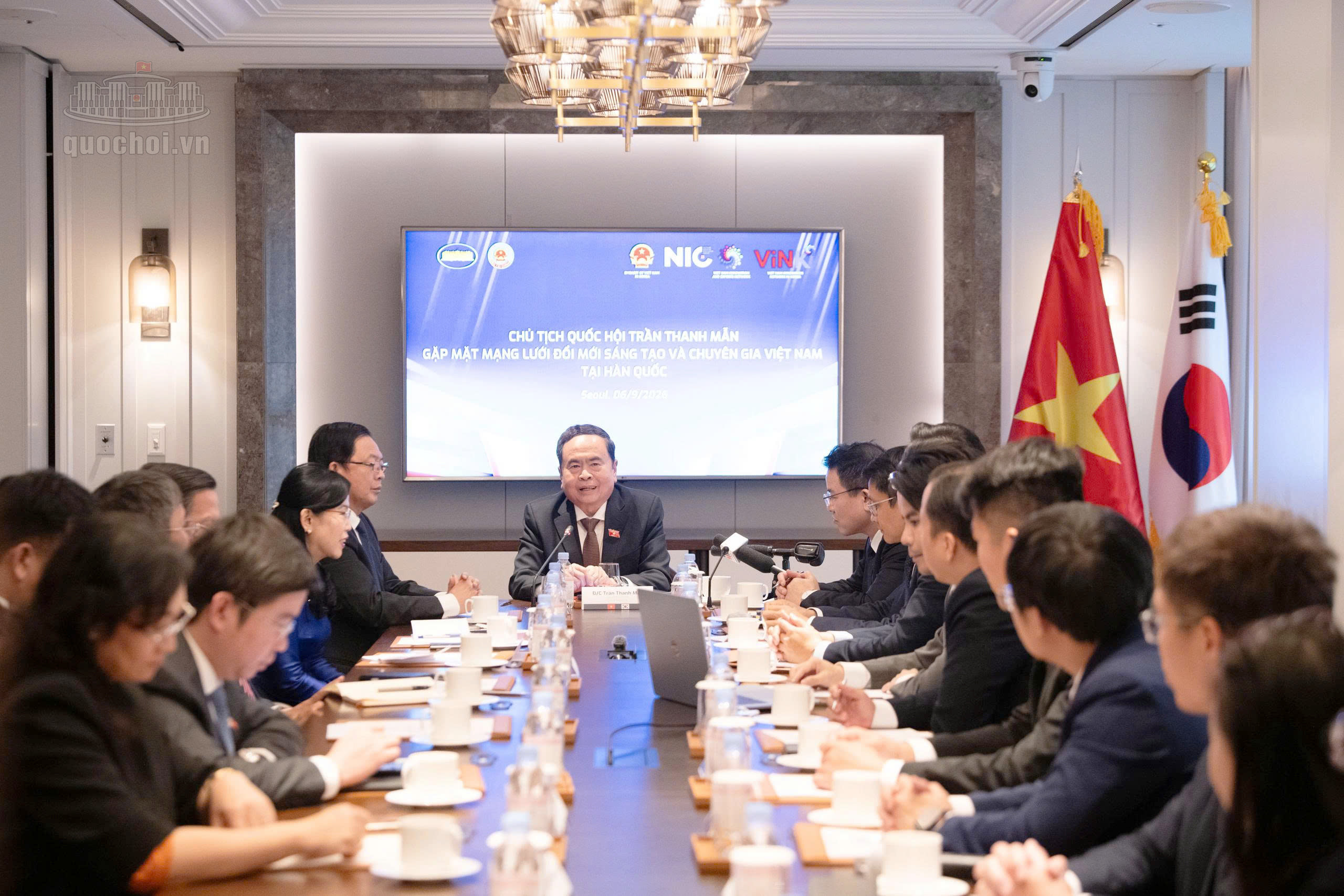 Chủ tịch Quốc hội Trần Thanh Mẫn gặp mặt Mạng lưới Đổi mới sáng tạo và chuyên gia Việt Nam tại Hàn Quốc